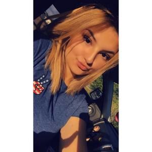 Meet your Posher, Julianna